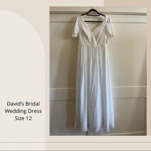 Brand New David’s Bridal White Lace Wedding Dress Size 12